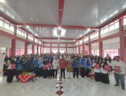 Tingkat Sistem Pelayanan Kesehatan, Bupati Mian, Serahkan Sebanyak 338 SK Tenaga Kesehatan